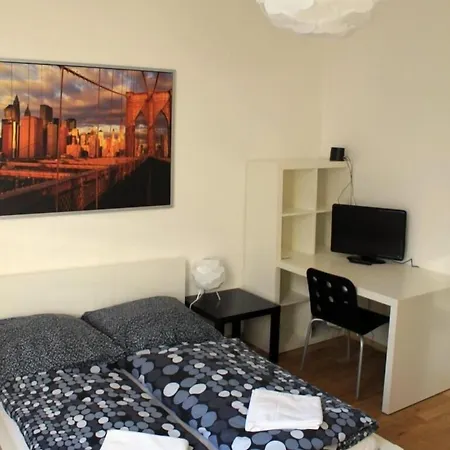 Freddapp One Guest house 3*